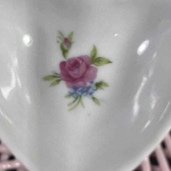 VTG Heart Shaped Porcelain Trinket Dish – Pink Lattice Edge Gold Trim Japan - Picture 3 of 7